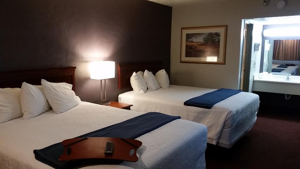Americas Best Value Inn Oklahoma City South Bagian luar foto