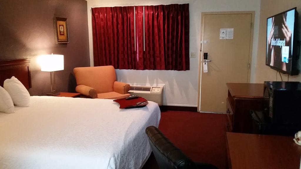 Americas Best Value Inn Oklahoma City South Bagian luar foto