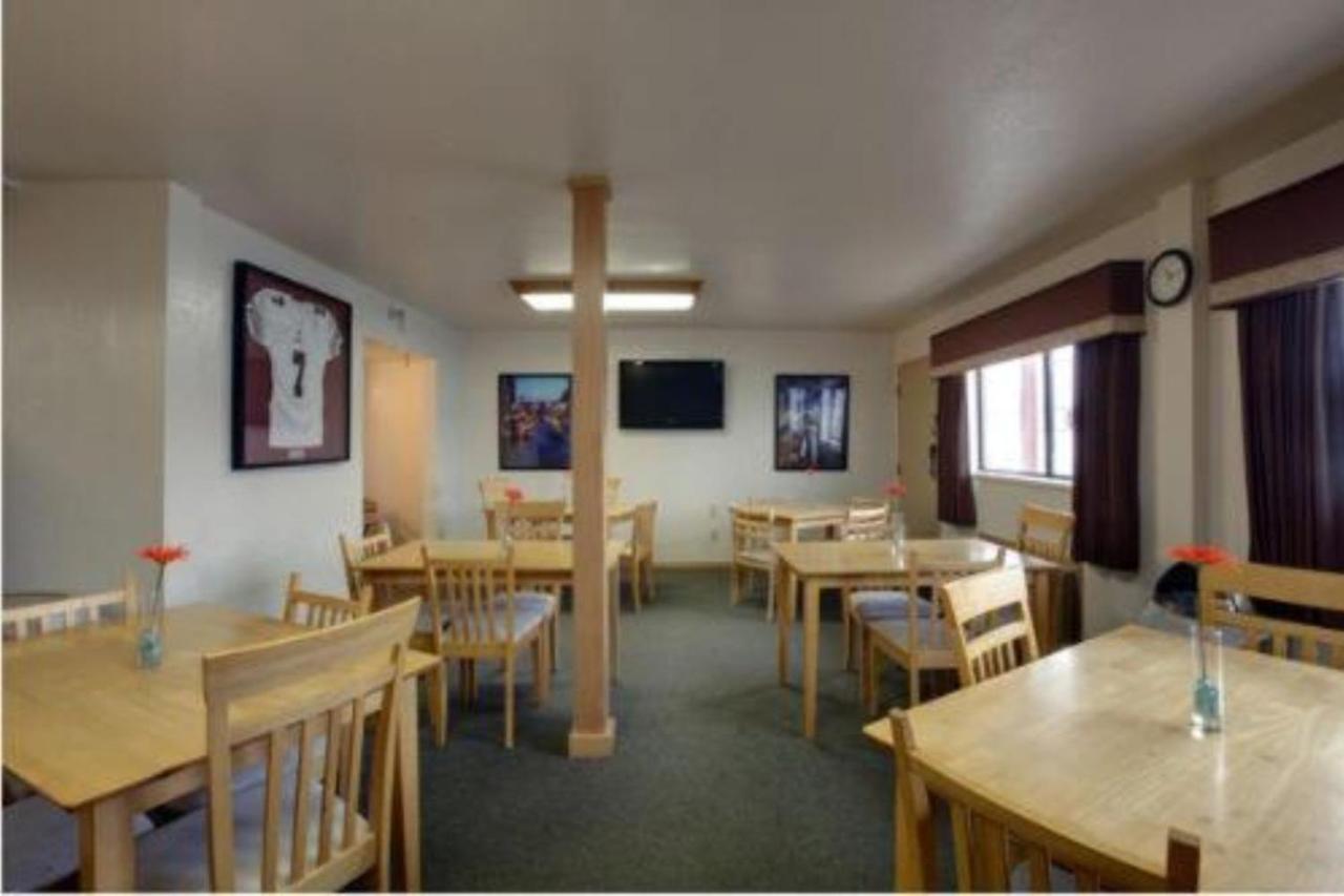 Americas Best Value Inn Oklahoma City South Bagian luar foto
