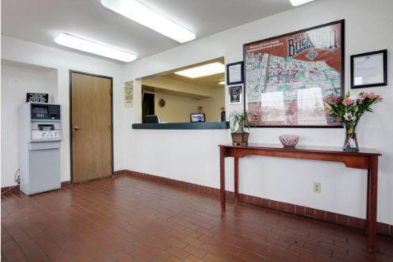 Americas Best Value Inn Oklahoma City South Bagian luar foto