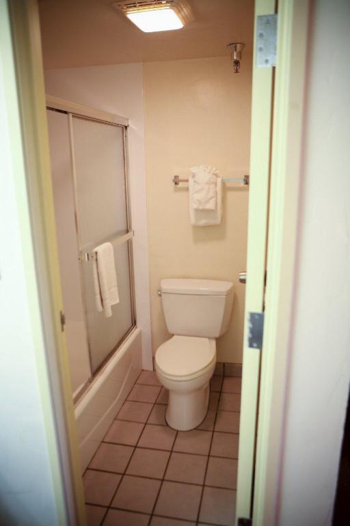 Americas Best Value Inn Oklahoma City South Ruang foto